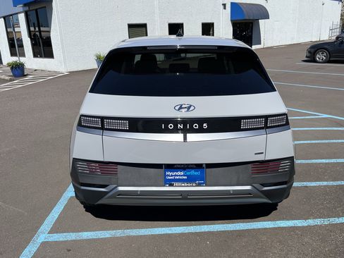 Certified 2024 Hyundai Ioniq 5 SE image 4
