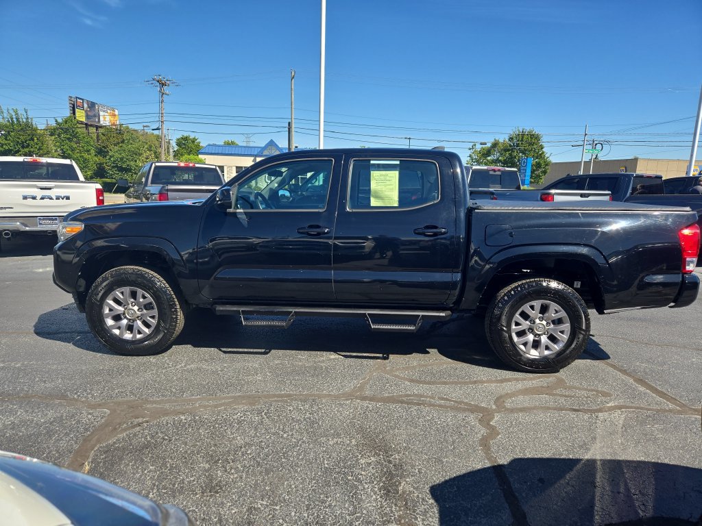 Used 2017 Toyota Tacoma SR w/ Tow Package AWD/4WD image 3