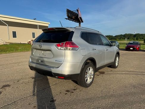 Used 2015 Nissan Rogue SV AWD/4WD image 14