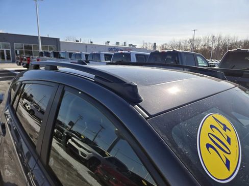 Used 2024 Subaru Crosstrek 2.0i Premium image 40