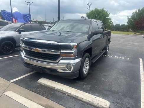 Used 2018 Chevrolet Silverado 1500 LT w/ All Star Edition RWD image 5
