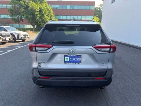 Used 2019 Toyota RAV4 XLE w/ Convenience Package AWD/4WD image 7