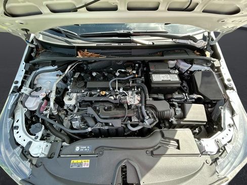 Used 2026 Toyota Corolla LE FWD image 30