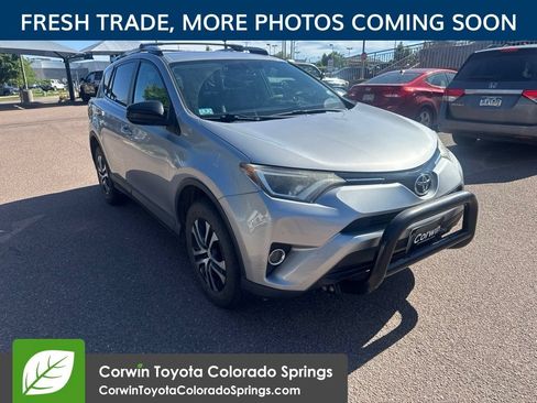 Used 2016 Toyota RAV4 LE AWD/4WD image 1