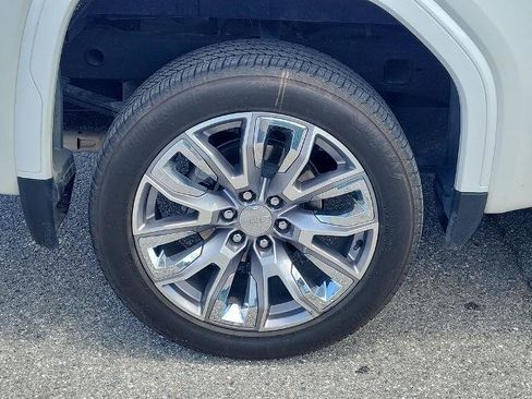 Used 2025 GMC Sierra 1500 Denali AWD/4WD image 6