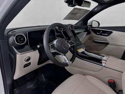 Certified 2026 Mercedes-Benz GLC 300 image 9
