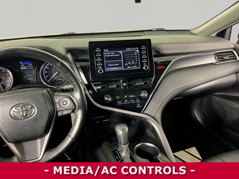 Used 2023 Toyota Camry SE FWD image 9