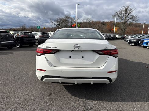 Used 2024 Nissan Sentra SV image 7