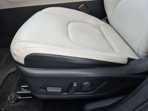 Used 2023 Kia Sportage EX image 20