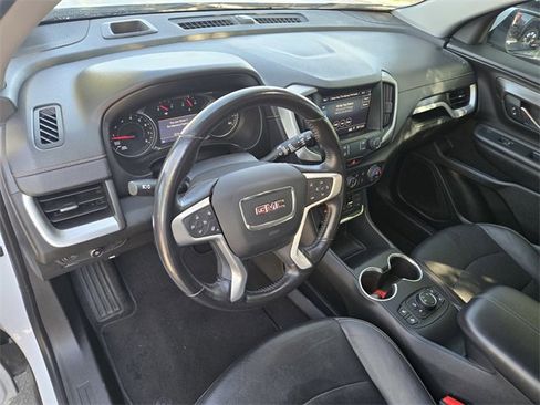 Used 2021 GMC Terrain SLT image 11
