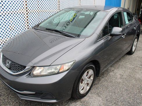 Used 2013 Honda Civic LX image 3