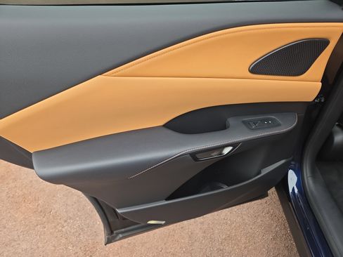 Certified 2024 Lexus RX 350 Premium w/ Accessory Package (Z1) image 21