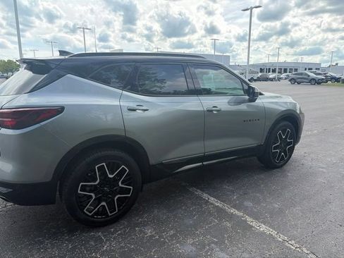 Used 2023 Chevrolet Blazer RS w/ Enhanced Convenience Package FWD image 10