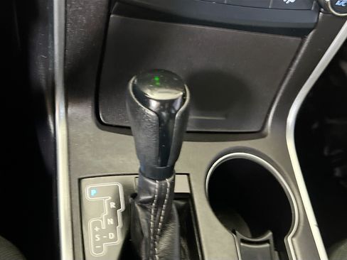 Used 2017 Toyota Camry LE FWD image 23
