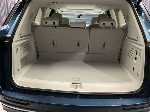 New 2026 Buick Enclave Avenir image 10