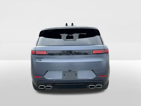Used 2025 Land Rover Range Rover Sport Dynamic SE image 3