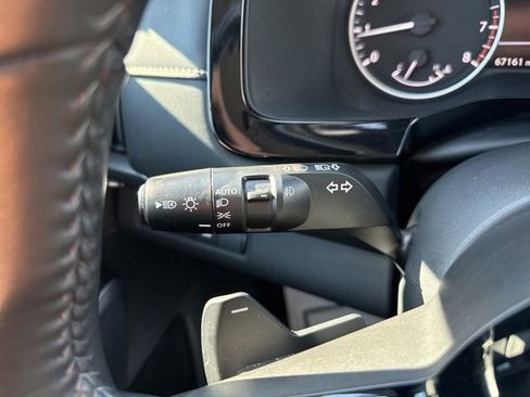 Used 2022 Nissan Pathfinder SL image 30