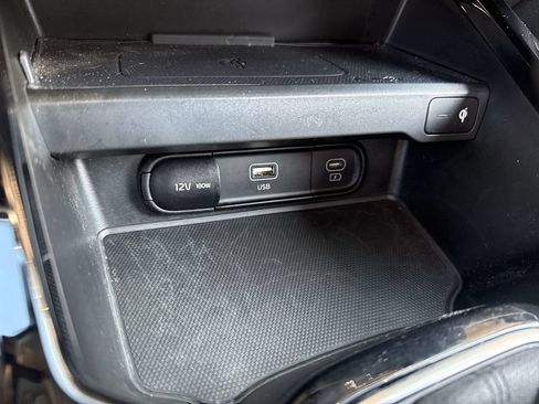 Used 2024 Kia Soul EX w/ Option Group 015 FWD image 34