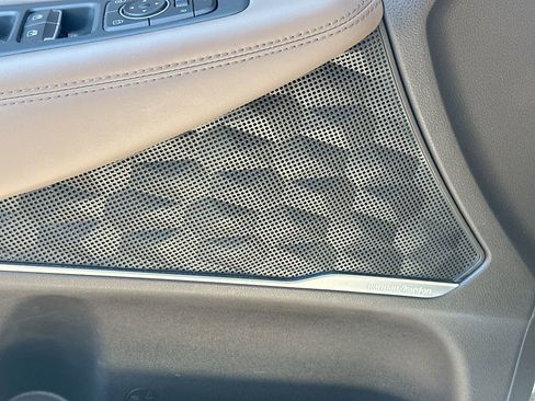 Used 2023 Hyundai Santa Fe Limited image 18