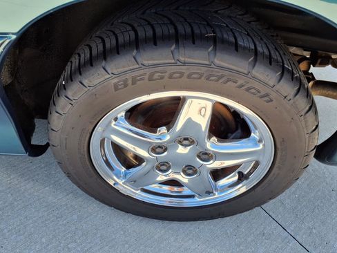 Used 1997 Chevrolet Camaro Z28 image 22