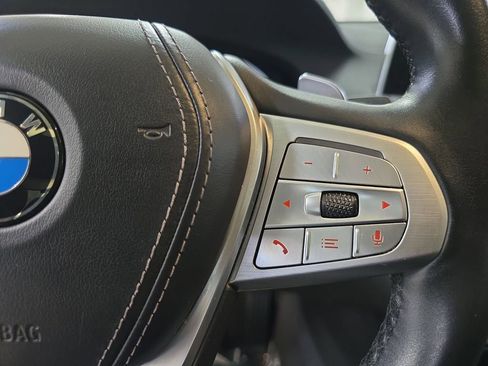 Used 2022 BMW 750i xDrive w/ Luxury Rear Seating Package AWD/4WD image 21