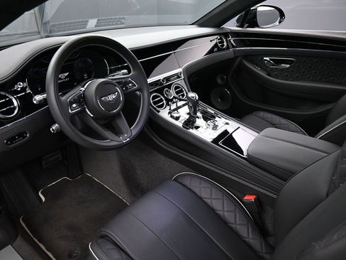 Certified 2023 Bentley Continental GT V8 image 4