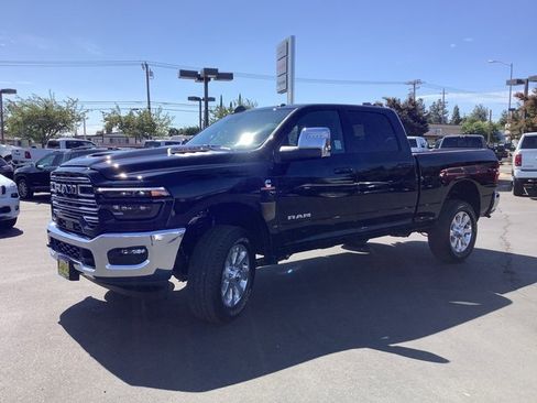 New 2026 RAM 2500 Laramie w/ Sport Appearance Package image 5