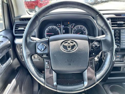 Used 2023 Toyota 4Runner TRD Off-Road Premium AWD/4WD image 11