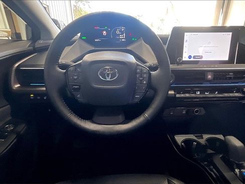 Used 2024 Toyota Prius XLE image 5