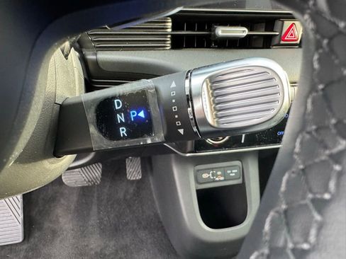 New 2025 Hyundai Ioniq 5 SEL image 28