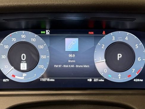 Used 2026 Land Rover Range Rover Velar S AWD/4WD image 20
