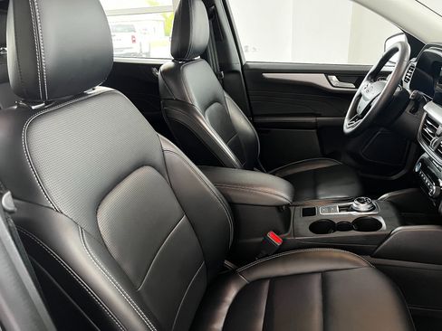 Used 2024 Ford Escape Platinum AWD/4WD image 29
