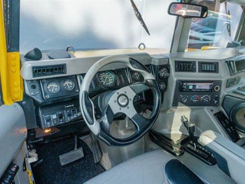 Used 1998 HUMMER H1 4-Door Open Top image 78
