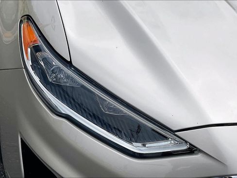 Used 2019 Ford Fusion SEL FWD image 27