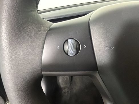 Used 2023 Tesla Model 3 Standard Range RWD image 16