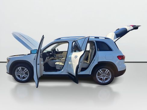 Used 2020 Mercedes-Benz GLB 250 4MATIC image 10