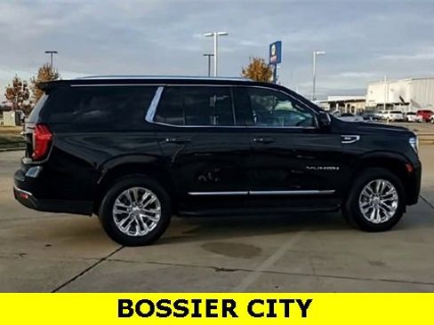 Used 2022 GMC Yukon SLT w/ SLT Luxury Package image 9