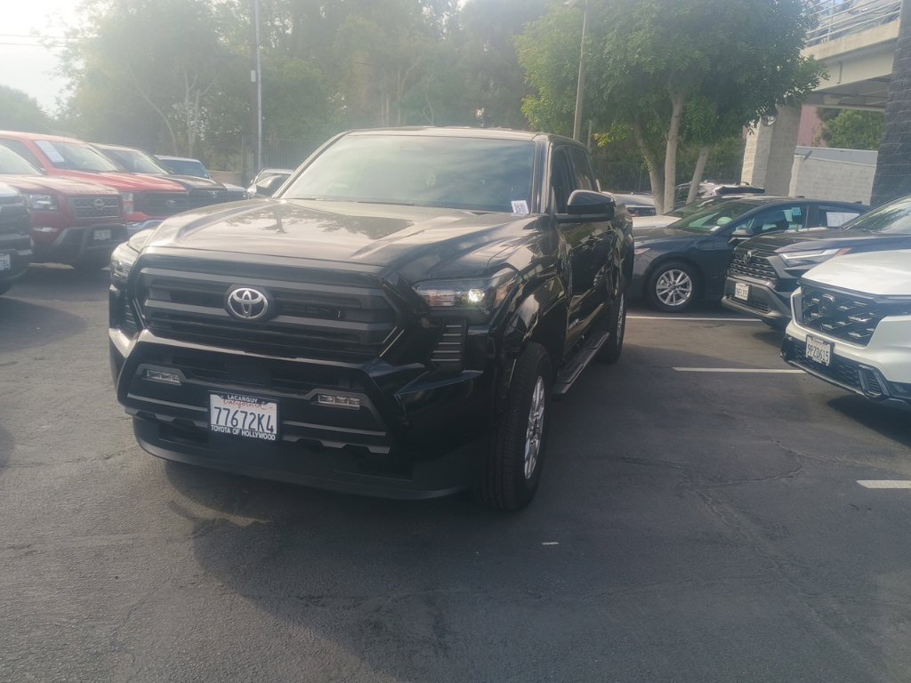 Used 2026 Toyota Tacoma SR5 AWD/4WD image 8