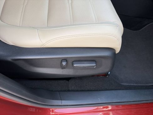 Used 2019 Honda CR-V Touring image 34