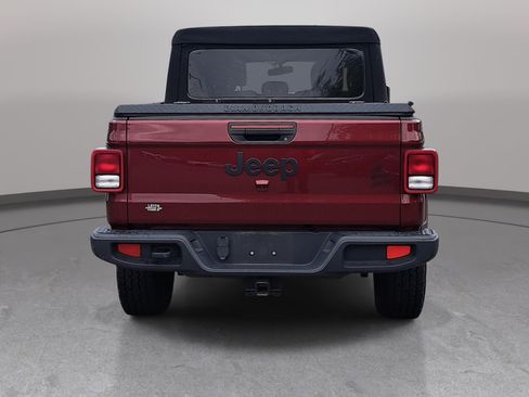 Used 2022 Jeep Gladiator Overland AWD/4WD image 6