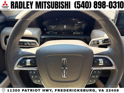Used 2023 Lincoln Nautilus Reserve w/ Equipment Group 201A FWD image 5