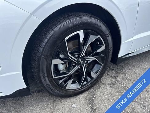 Used 2024 Hyundai Sonata SEL FWD image 4