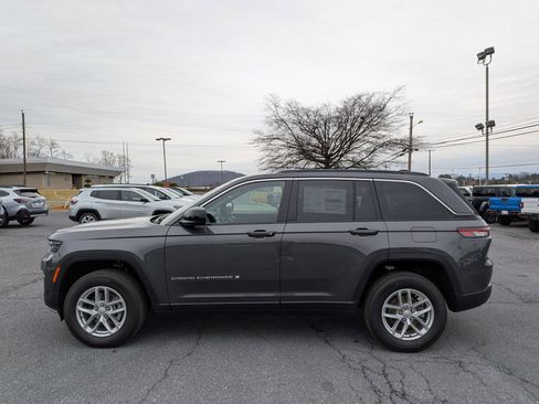 New 2025 Jeep Grand Cherokee Laredo X image 8