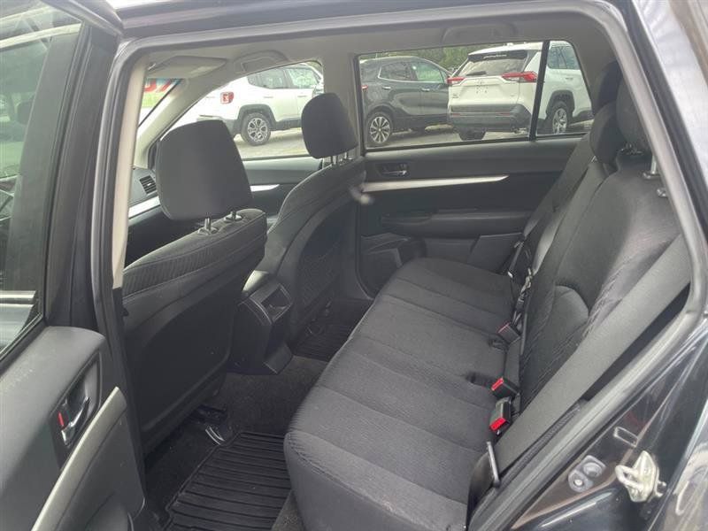 Used 2012 Subaru Outback 2.5i Premium w/ All-Weather Pkg AWD/4WD image 9