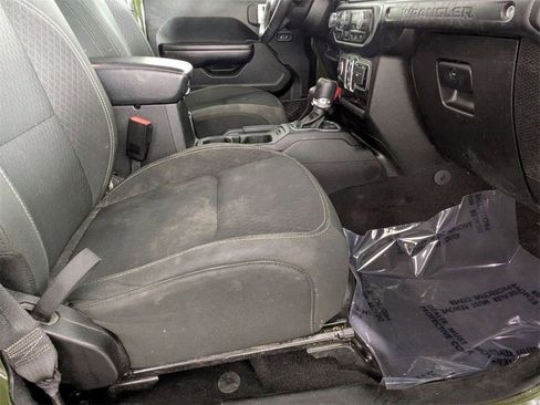 Used 2021 Jeep Wrangler Unlimited Sport image 30