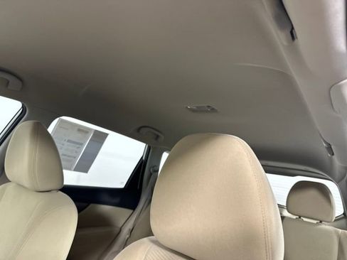 Used 2015 Nissan Rogue S image 12