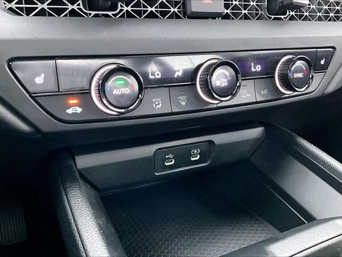 Used 2023 Honda Accord EX image 32