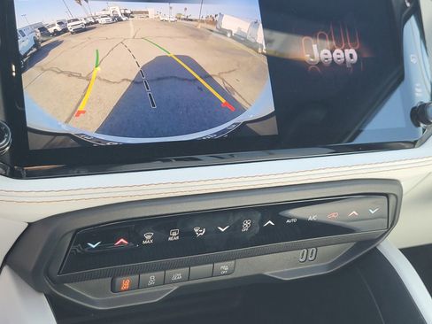 New 2026 Jeep Cherokee Limited AWD/4WD image 15