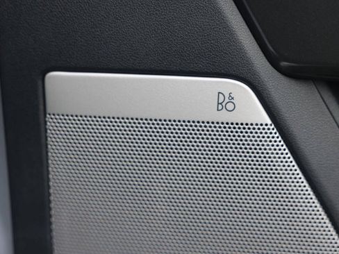 Used 2022 Ford F150 XLT w/ Equipment Group 302A High image 12