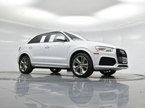 Used 2018 Audi Q3 2.0T Premium image 3